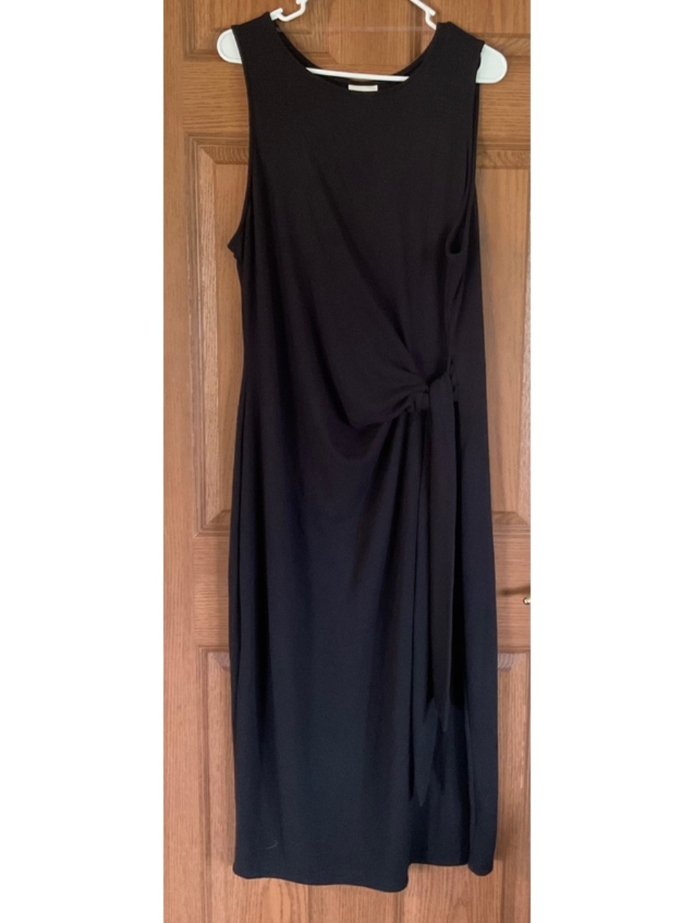 Sleeveless Women’s Black Size 2X with a Side Twist Wrap Knot Midi Dress